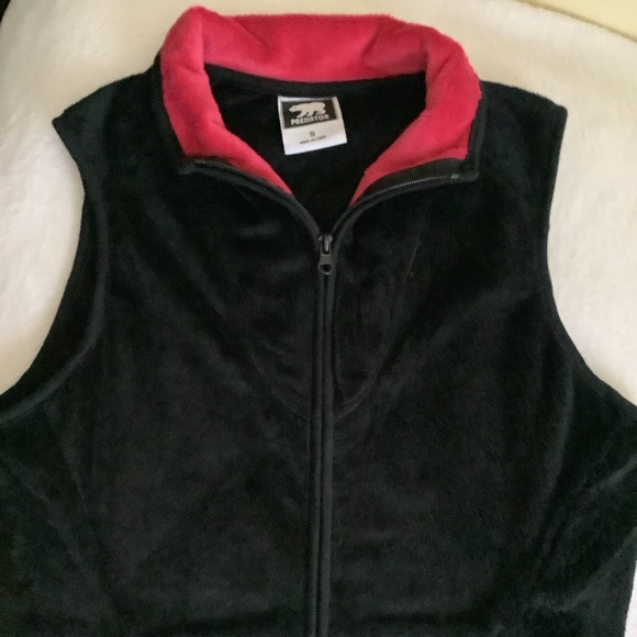 Black Velour Vest - Picture 9 of 12